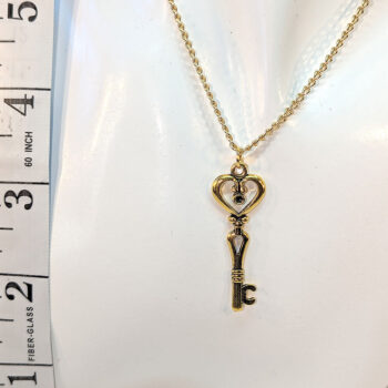 Decorative Heart Key Antique Gold Necklace - Image 2