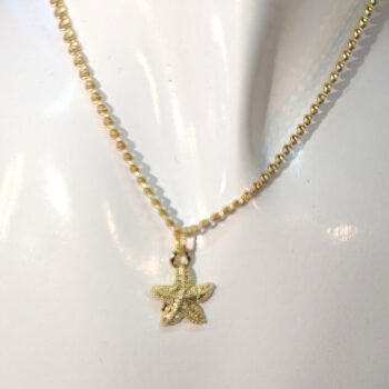 Gold Starfish Sea life Vintage Style Necklace - Image 2