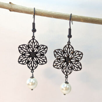 Black Filigree Flower Connector With Pearl Earrings - Image 4