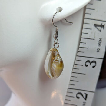 Acrylic Cream Brown Marble Cowrie Shell Earrings - Image 2