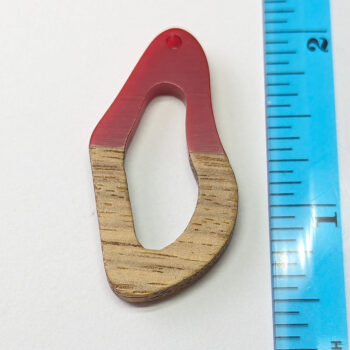 Red Irregular Oval Geometric Wood Resin Pendant - Image 2