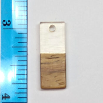 Clear Elongated Rectangle Resin Geometric Wood Pendant - Image 2