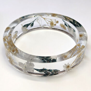 Real Dried White Cream Flowers Slip-on Bangle Resin Bracelet