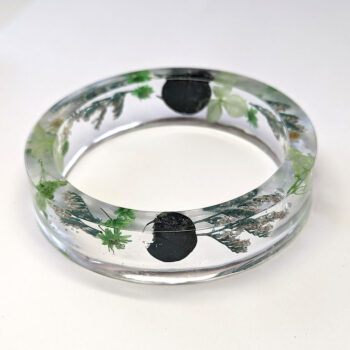 Real Dried Green Flowers Slip-on Bangle Resin Bracelet