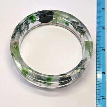 Real Dried Green Flowers Slip-on Bangle Resin Bracelet - Image 3