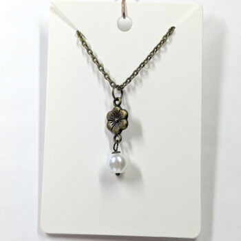 Dainty Flower Antique Bronze Pearl Necklace - Image 4