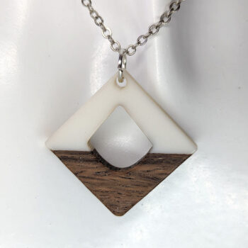 White Resin Wood Hollow Diamond Necklace