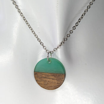 Green Resin Wood Round Circle Necklace - Image 5