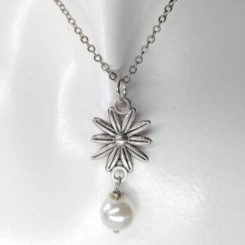 Antique Silver Dainty Daisy Flower With Pearl Necklace - Image 3