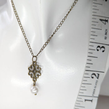 Hollow Hearts Antique Bronze Pearl Necklace - Image 4