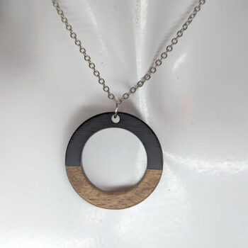 Black Leaf Resin Wood Hollow Round Hoop Necklace - Image 4