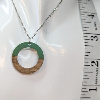 Green Resin Wood Hollow Round Hoop Necklace - Image 4