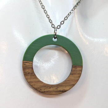 Green Resin Wood Hollow Round Hoop Necklace - Image 2