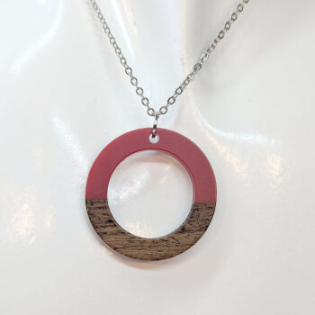 Red Resin Wood Hollow Round Hoop Necklace - Image 4