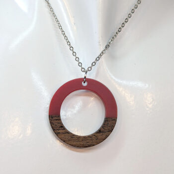 Red Resin Wood Hollow Round Hoop Necklace - Image 3