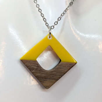 Yellow Resin Wood Hollow Diamond Necklace - Image 3