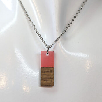 Red Resin Wood Rectangle Necklace - Image 3