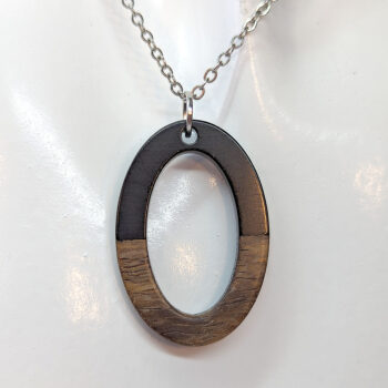 Black Resin Wood Hollow Oval Necklace - Image 4