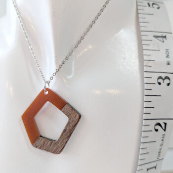 Burnt Orange Resin Wood Hollow Irregular Diamond Necklace - Image 4