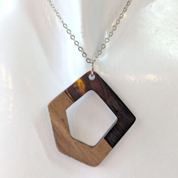 Transparent Brown Resin Wood Hollow Irregular Diamond Necklace - Image 3