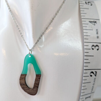 Green Resin Dark Wood Hollow Irregular Oval Necklace - Image 4