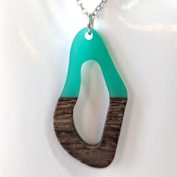 Green Resin Dark Wood Hollow Irregular Oval Necklace - Image 3