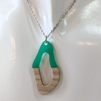 Green Resin Light Wood Hollow Irregular Oval Necklace - Image 3