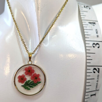 Real Dried Red Flowers Green Leaf Resin Round Necklace Gold - Image 2