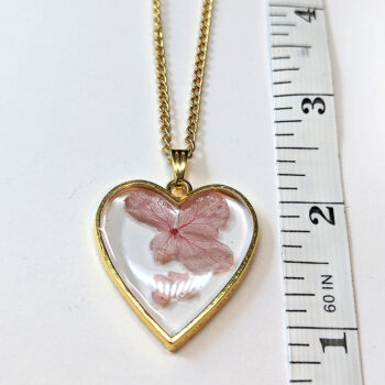 Heart Real Dried Pink Daisy Flowers Resin Necklace - Image 3