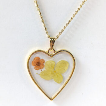 Heart Real Dried Yellow Daisy Flowers Resin Necklace - Image 2