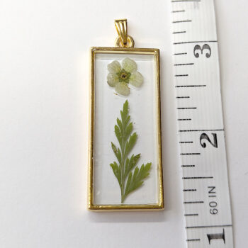 Rectangle Real Dried Green Furn White Flower Resin Pendant - Image 2