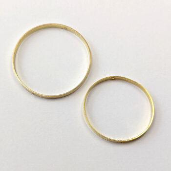 Medium Round Circle Bead Frame Connector Gold - Image 2