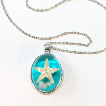 Oval Ocean Scene Real Starfish Blue Resin Pendant Silver Necklace - Image 3