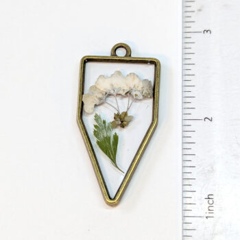 Crest White Real Dried Flowers Green Leaf Resin Pendant - Image 2