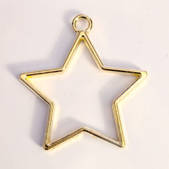 Geometric Hollow Star Pendant Gold