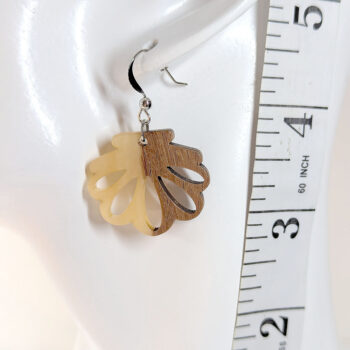 Cream Scallop Shell Resin Wood Earrings - Image 2