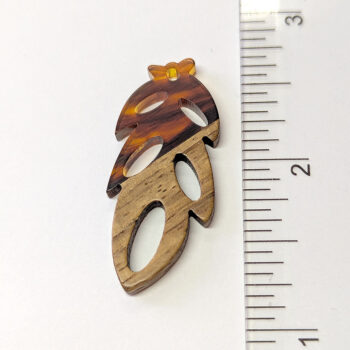 Marble Brown Slim Leaf Resin Wood Resin Pendant - Image 2