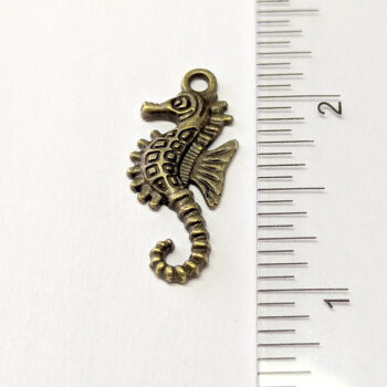 Detailed Seahorse Charm Antique Bronze - Image 2