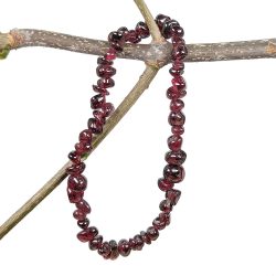 Garnet Gemstone Chips Stretch Bracelet