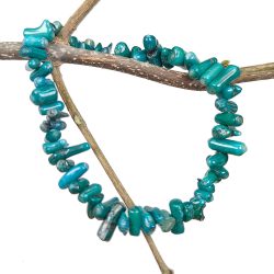Green Irregular Coral Chips Stretch Bracelet